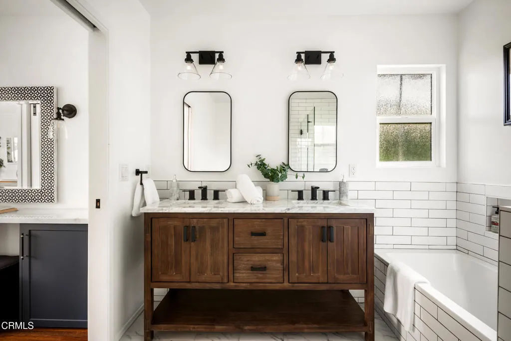 1640 N Altadena Drive, Pasadena, California 91107 home-pic-32